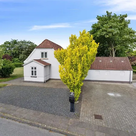 Essie - 20km From The Sea By Interhome Agerskov