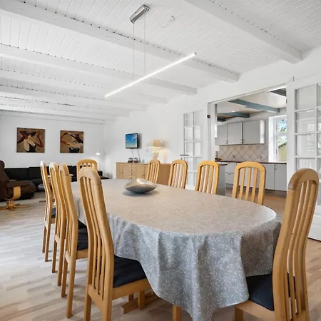 Essie - 20km From The Sea By Interhome Feriehus