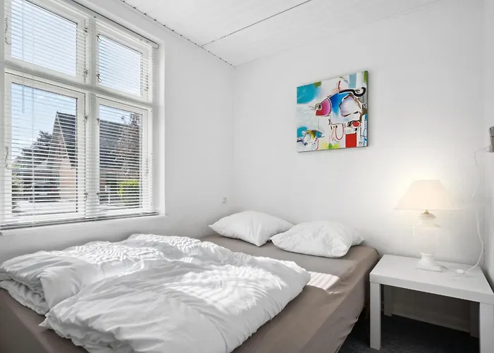 Essie - 20km From The Sea By Interhome