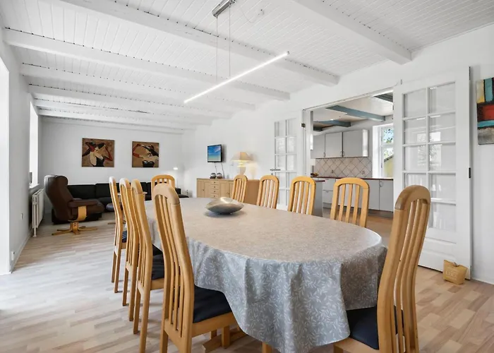 Essie - 20km From The Sea By Interhome